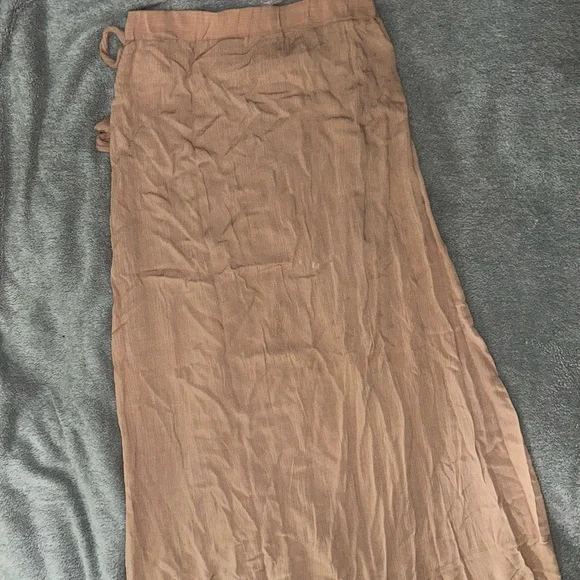 Elegant light pink Wrap Skirt - Picture 2 of 3